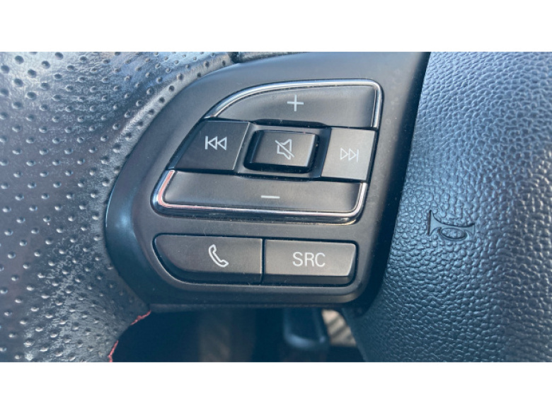 MG Hs 1.5 T-GDI Exclusive 5dr DCT Petrol Hatchback